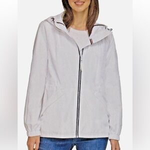 Tommy Hilfiger Women's White Hooded Rain/Windbreaker Jacket